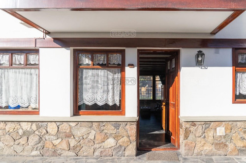 Turístico Cabaña En Venta Ubicado En Centro, San Martin De Los Andes, Patagonia