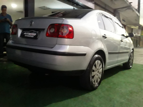Imagem 2 de 8 de Polo Sedan 1.6 2010