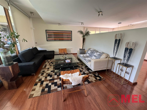 Casa En Arriendo De 5 Dorm. En Chicureo, Colina