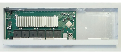1- Switch Mikrotik Cloud Router Smart Crs326-24g-2s+rm