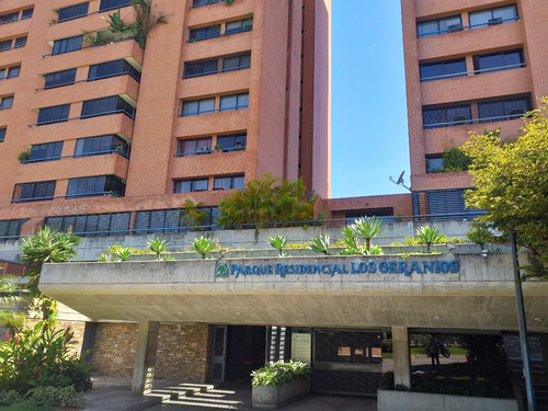 Vendo Precioso Apto. En Los Geranios, Mun. El Hatillo. 128 M