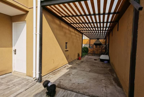 Casa En Venta En Colina