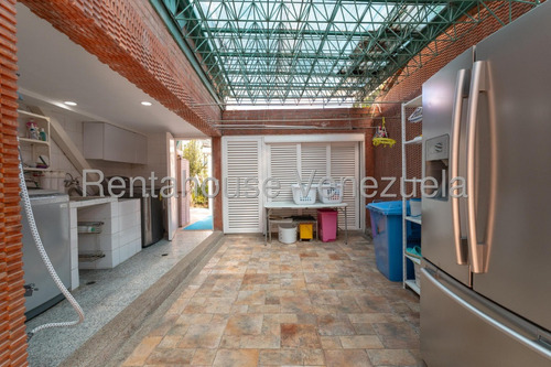 Ls Vende Casa Con Pisina Colinas De Santa Monica