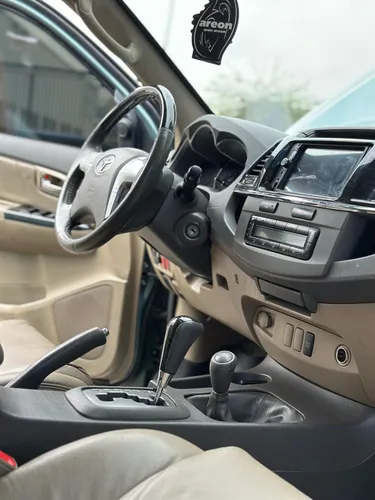 Toyota Fortuner 2012 Automático