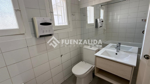 Casa En Arriendo De 5 Dorm. En Ñuñoa