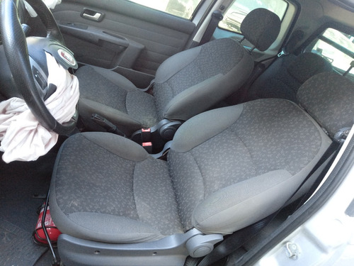 Imagem 8 de 10 de Sucata Fiat Strada Trekking 1.6 16v 3 Portas 2017 Para Peças