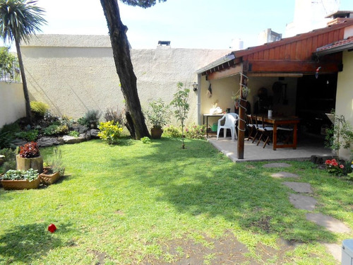 Imagen 9 de 9 de Castelar Norte. Gran Chalet. San Nicolas 1600
