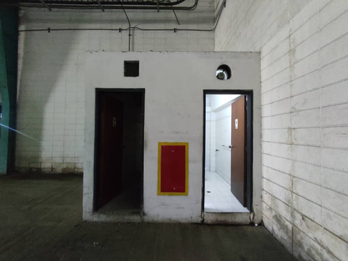 Para Clientes - Alquiler De Galpón En La Zona Industrial Municipal Sur (al)