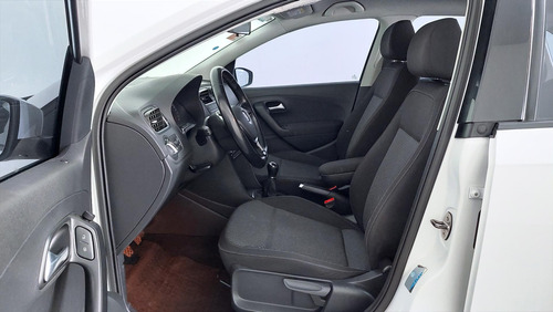 Imagen 7 de 21 de Volkswagen Polo 1.6 Comfortline