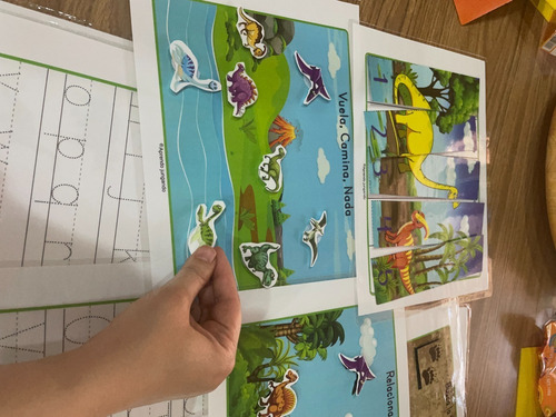 Imagen 8 de 8 de Aprende Jugando Con Los Dinosaurios Letras/números Didactico