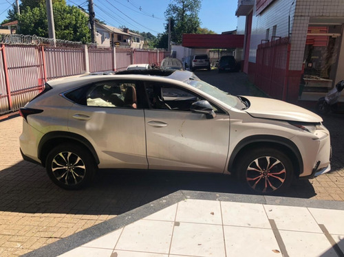 Imagem 2 de 7 de Sucata Toyota Lexus Nx200t 2017/2017 Gasolina 238cvs