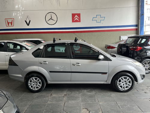 Ford Fiesta 1.6 MPI CLASS SEDAN 8V FLEX 4P MANUAL