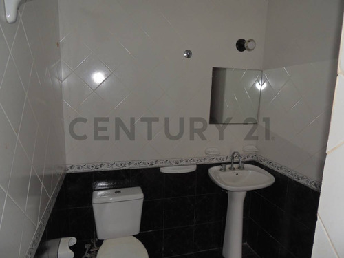 Casas En Venta En Berisso - Ph 1 Dormi + Cochera