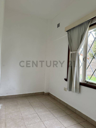 Casa En Venta En Villa Elisa