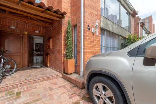 Casa En Venta En Bogotá Jj Vargas. Cod 8929