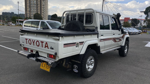 Toyota Land Cruiser 4.5 Vxr Fl Lc200