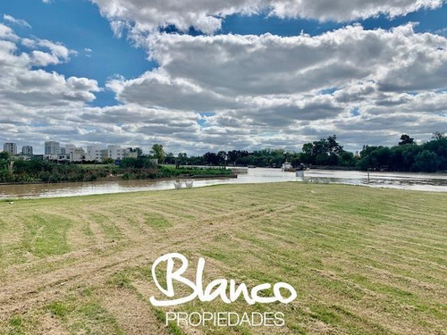 Imagen 5 de 6 de Oportunidad En Tigre! Excelente Lote Con Amarra En El Barrio Marinas H