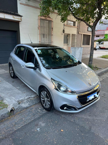 Peugeot 208 1.6 Feline Tiptronic