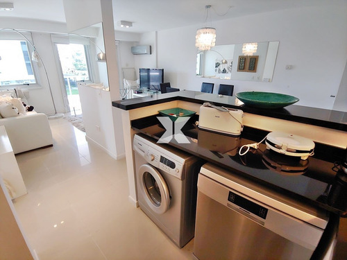 Apartamento En Punta Del Este, Brava- Ref: 126