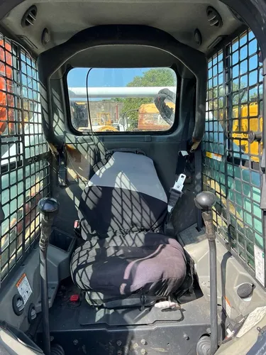 Minicargador Bobcat S530 2015