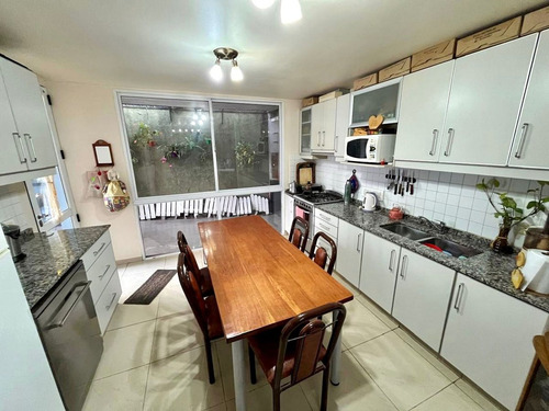 Casa 4 Amb En Venta - Palomar - Pileta Y Cochera