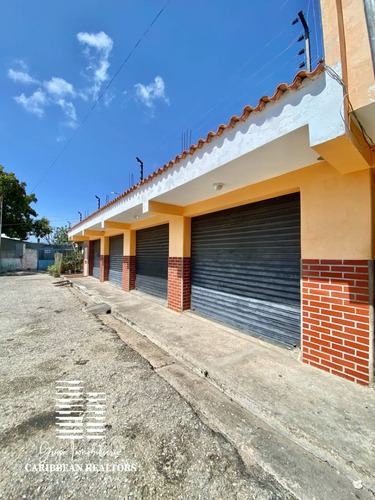 Local Comercial En Alquiler, Ubicado En Villa Rosa, Municipio García