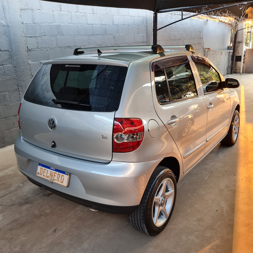 Volkswagen Fox 1.6 Vht Plus Total Flex 5p