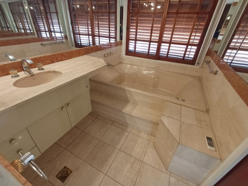Venta Caballito 5 Ambientes C Dependencia Cochera