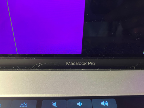Macbook Pro 15 2017 Touchbar (detalle) Gris (Usado)