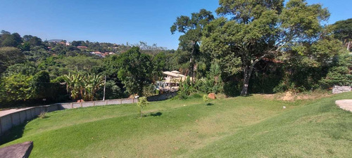 Imagem 5 de 14 de 2.000 M², Em Condomínio, 05 Suítes E Área De Lazer !!
