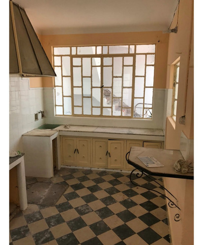 Casa De 4 Ambientes Y 1 Baño Con Patio, Piscina Y Parrillero