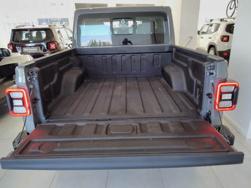Imagen 9 de 15 de Jeep Gladiator Overland 3.6l At8 4x4 Entrega Inmediata Fp