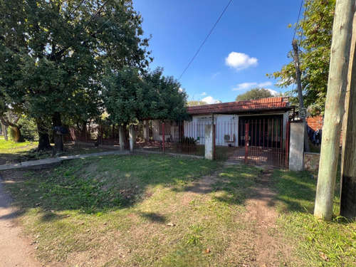 Venta Casa 3 Ambientes En Bosques