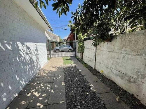 Imagen 4 de 22 de Se Vende Hermosa Casa De 2 Pisos, Con Estacionamiento
