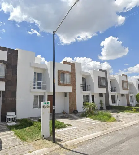 Casa En Venta, Recuperación Bancaria, Col. Mediterraneo, Correguidora , Queretaro. Laab2