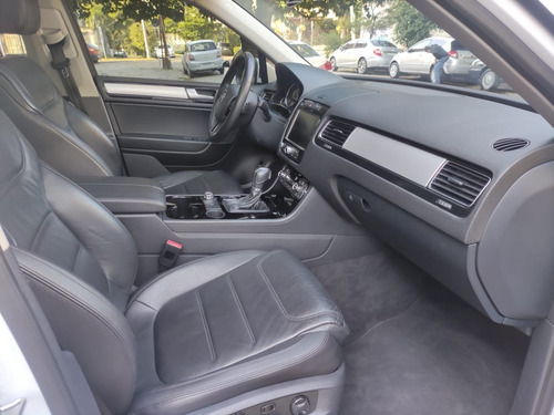 Imagem 15 de 15 de Touareg V6 2013 Única Dona, Todas Revisões Em Concessionária