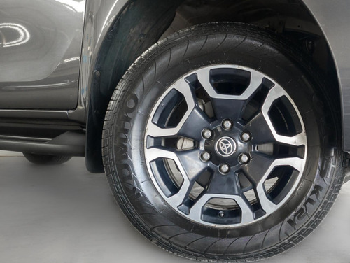 Toyota Hilux 2.8 SRX 4X4