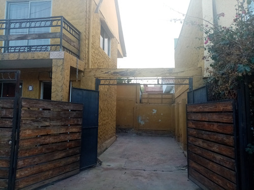 Arriendo Casa Centro Villa Alemana 3d + 2b Av Valparaiso