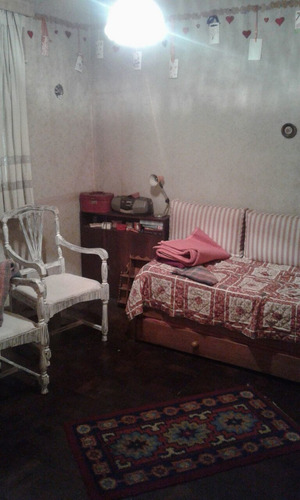 Imagen 5 de 14 de Venta De Chalet Sobre Amplio Lote En Adrogué. Nuevas Condici