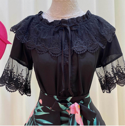 Imagem 3 de 8 de Blusa Ciganinha Ombro A Ombro Preta