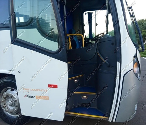 Imagem 3 de 11 de Neobus Spectrum Ano 2013 Volks 17230 Ar Teto Ais Ref 920