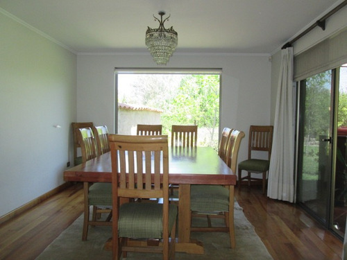 Oportunidad Casa Chilena En Condominio Consolidado