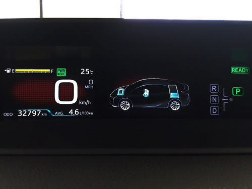 Imagen 15 de 15 de Toyota Prius Premium 2018 Rojo