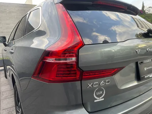 Volvo XC60 2.0 T5 Momentum At