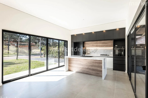 Casa En El Golf - A Estrenar
