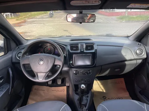 Renault Logan 1.6 Privilege / Intens
