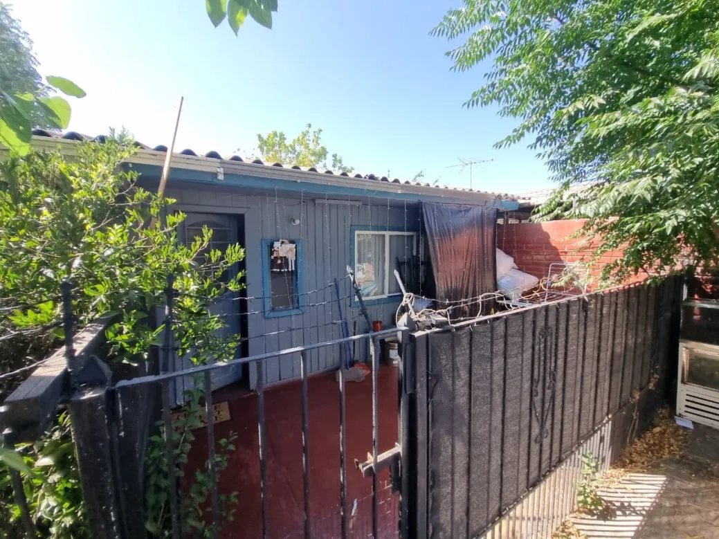 Imagen 3 de 16 de Casa Sólida 1 Piso En Peñaflor, Pasaje Cerrado