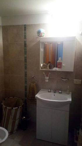 Imagen 11 de 14 de En Venta Semipiso 2 Habitaciones En República De La Sexta.