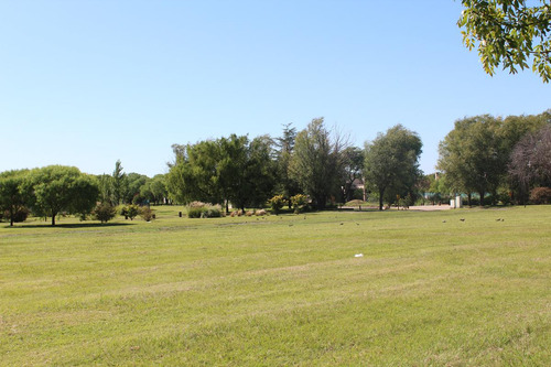 Chacras De La Villa - Excepcional Lote Fondo Norte