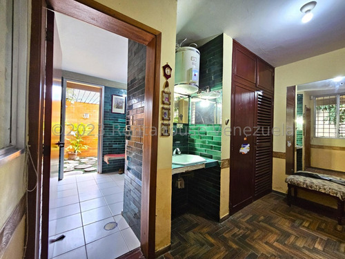 Rosa Rodríguez Vende Casa En Colinas De Santa Rosa, Barquisimeto 25-5559